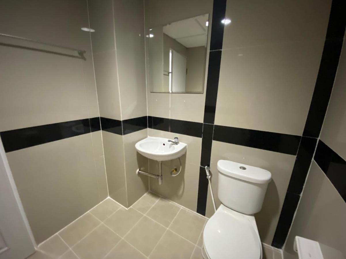 Baansuay Rattanathibet Apartment Nonthaburi Bagian luar foto